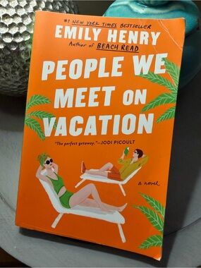 People We Meet On Vacation by Emily Henry